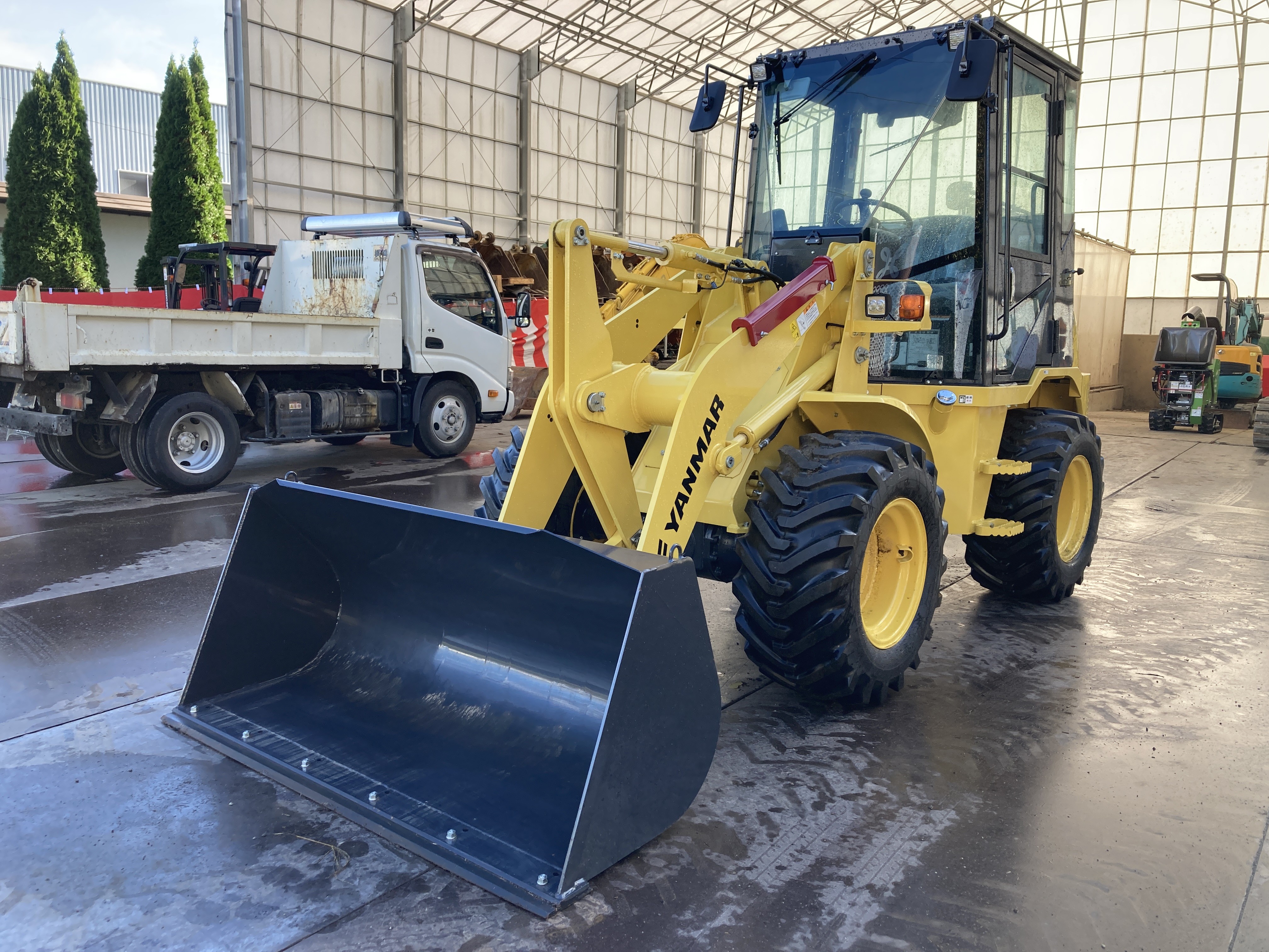 ヤンマー V4-7 2024 R6年式 11時間 - 画像 3