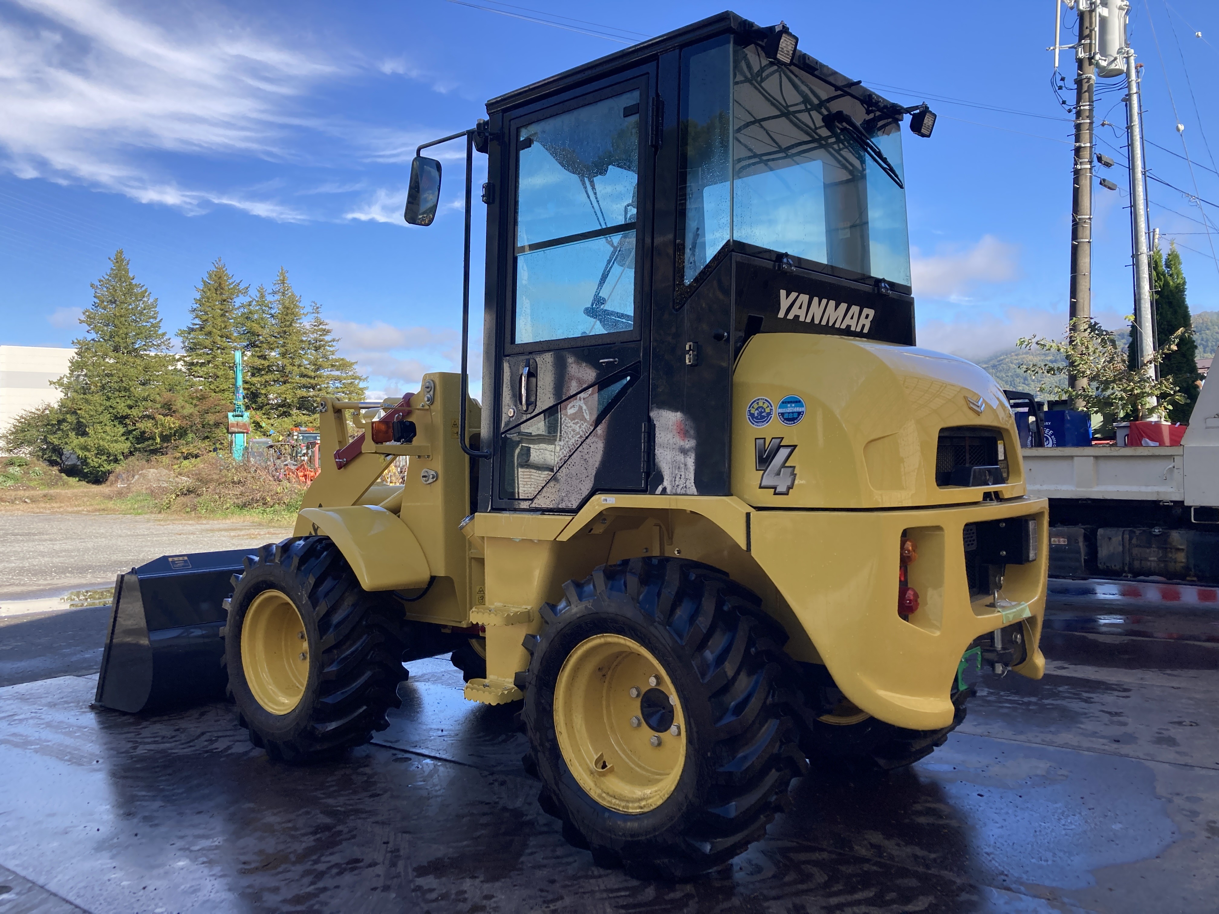 ヤンマー V4-7 2024 R6年式 11時間 - 画像 4