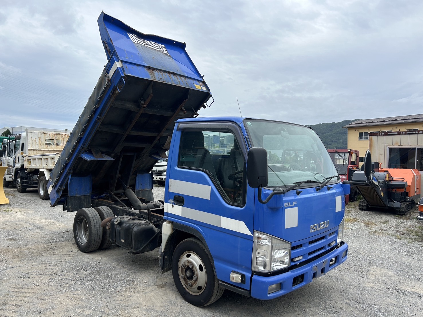いすゞ エルフ2tダンプ　TKG-NJR85AN 2014 H26年式 83565km - 画像 10